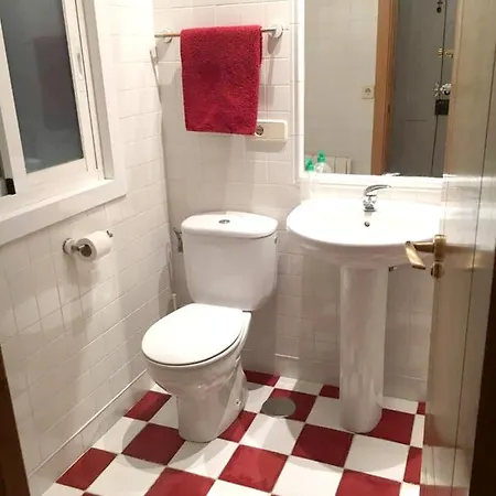 Spacious In 80 M² With Parking * La Coruña