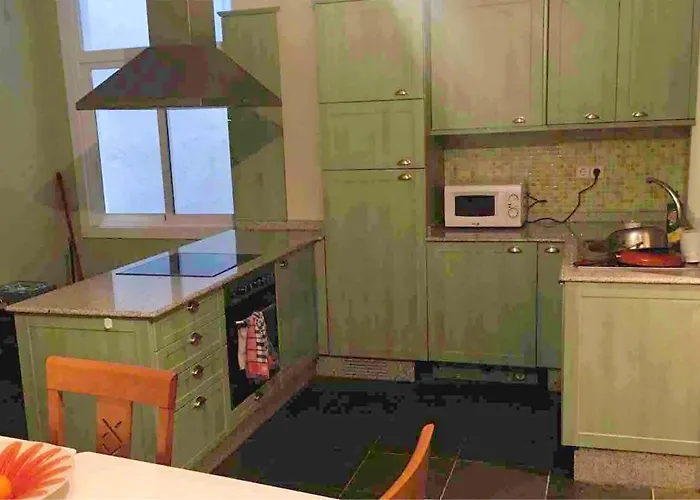 Spacious In 80 M² With Parking A Coruña